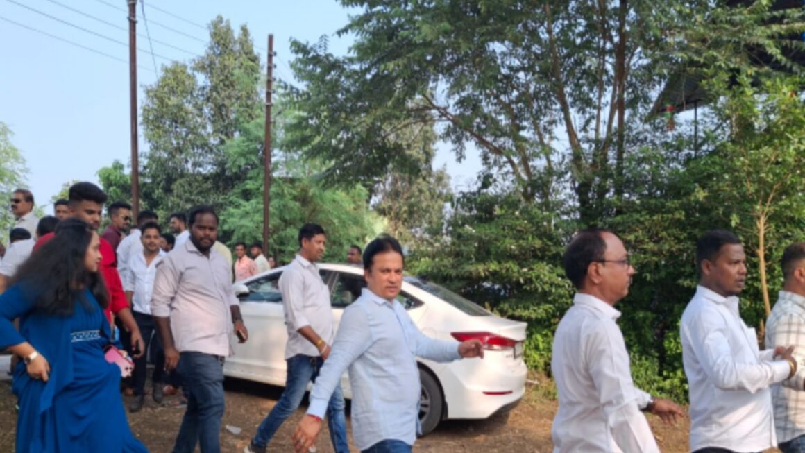 पराभवाचे शल्य बाजूला ठेवून प्रितम म्हात्रे यांची कार्यक्रमाला हजेरी