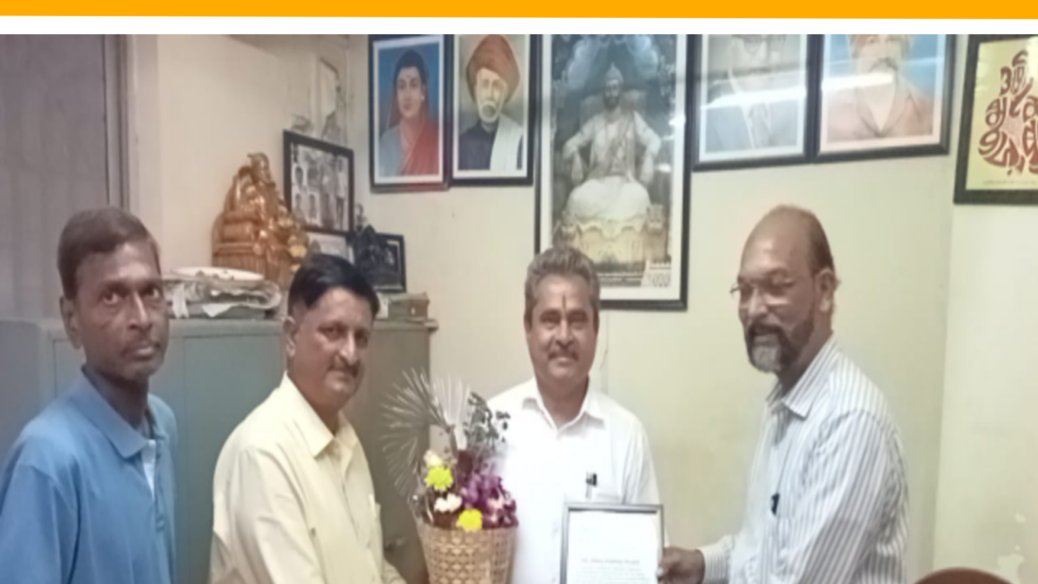 अ‍ॅड.मनोज भुजबळ यांना रोटरी क्लब ऑफ पनवेल सनराईजतर्फे आले गौरविण्यात