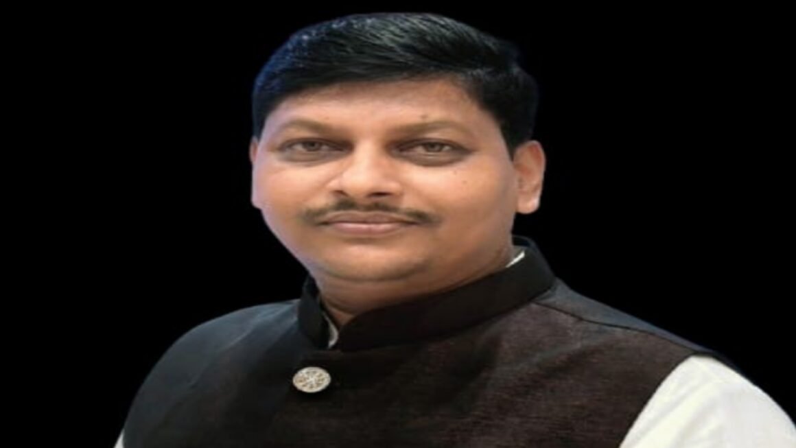 ललकारी सन्मानाची&nbsp; संतोष आमले यांना राज्यस्तरीय जनसेवा सन्मान पुरस्कार जाहीर