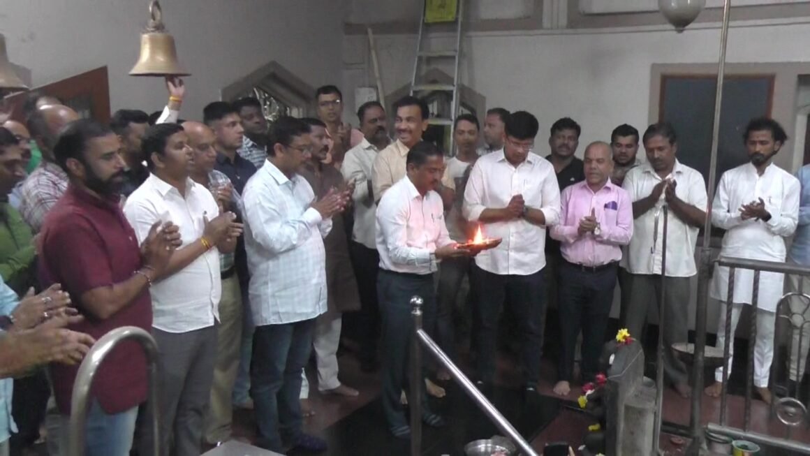 प्रभू श्री राम मूर्ती प्रतिष्ठापना आणि हिंदवी सेना संघटनेच्या वर्धापन दिनानिमित्त महाआरती आणि हळदी कुंकू