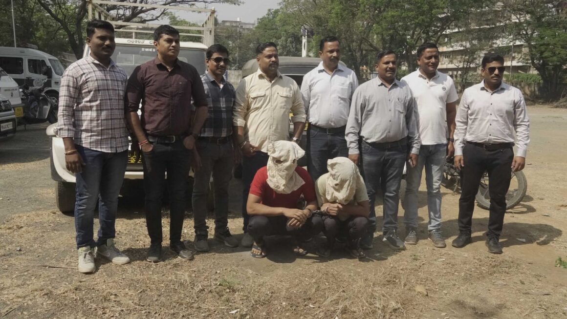 वाहन चोरी व मोबाईल चोरी करणार्‍या सराईत गुन्हेगारांना पनवेल तालुका पोलिसांनी केले गजाआड