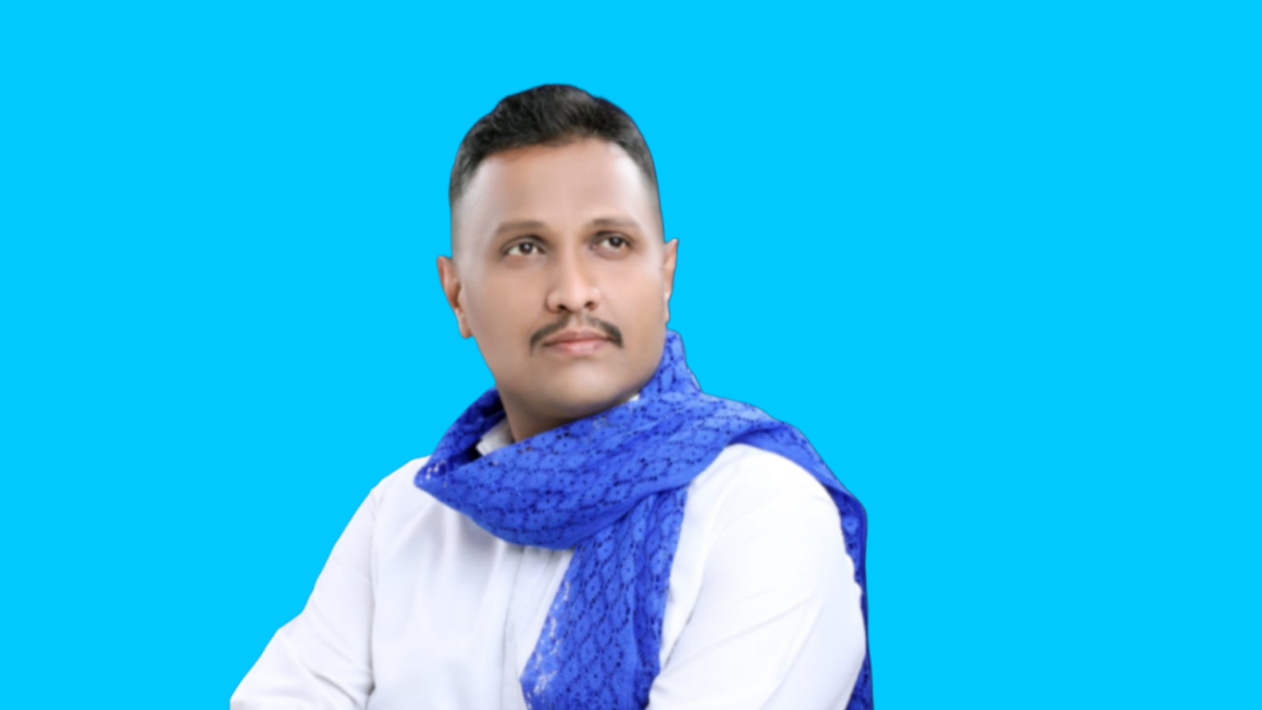 नवी मुंबइ चे  जिल्हा अध्यक्ष नितेश यादव यांनी  मुलीना त्रास देणाऱ्या  राजस्थानि दुकान मालकास दिली समज