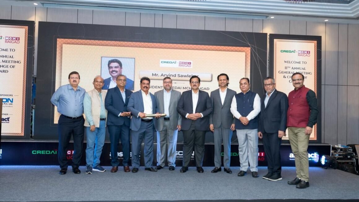 महाराष्ट्र चेंबर ऑफ हाऊसिंग इंडस्टीज च्या रायगड जिल्हा अध्यक्षपदी बांधकामव्यावसायिक अरविंद सावळेकर यांची नियुक्ती
