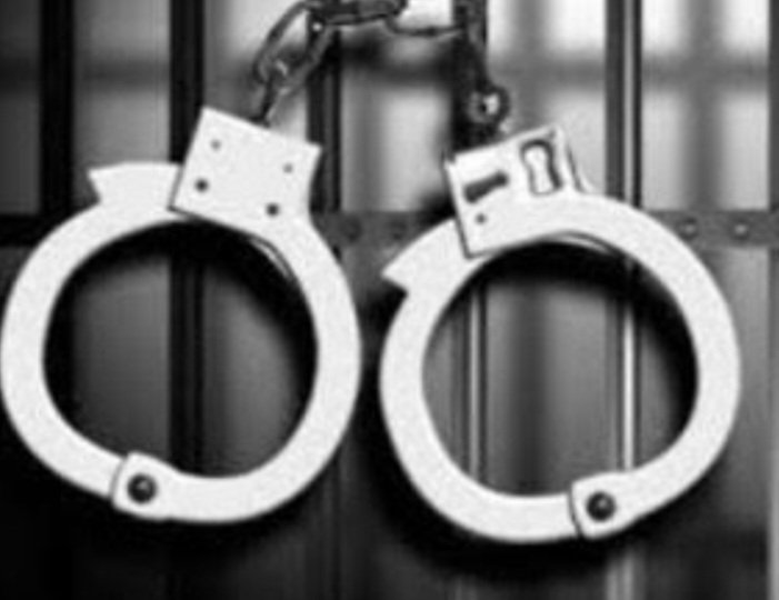 पनवेल पोलिसांची धडक कामगिरी : एका महिन्यात ३८ गुन्ह्यांचा पर्दाफाश, ५७ आरोपी जेरबंद