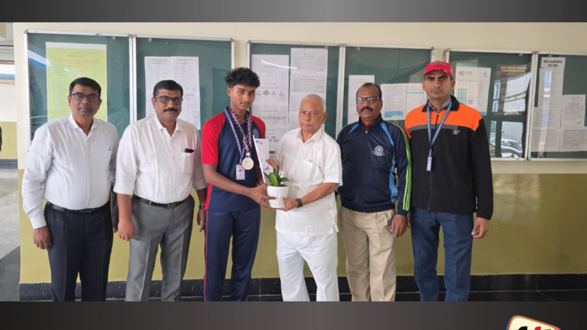 सीकेटीच्या अवधूत नाईकची राज्यस्तरीय स्केटिंग स्पर्धेसाठी निवड सीकेटी विद्यालयाचा अभिमान; उत्कृष्ट कामगिरीबद्दल सर्व स्तरांतून अभिनंदन