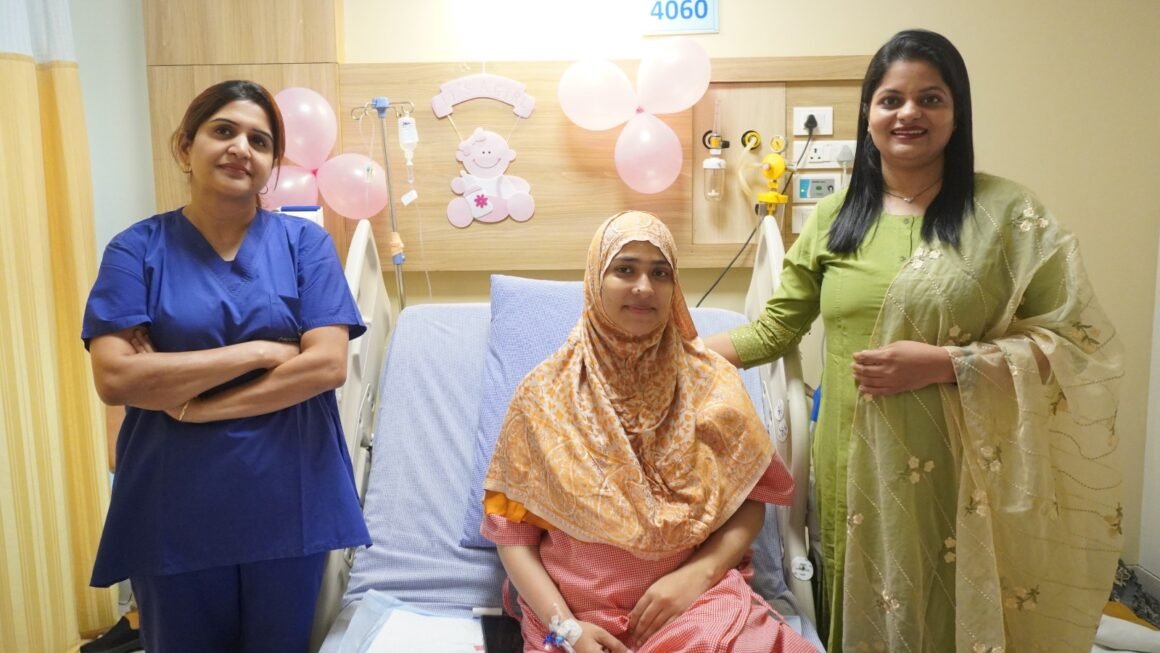 *रेल्वे अपघातात दोन्ही पाय हिरावले, पण जिद्दीने मातृत्व जिंकले*