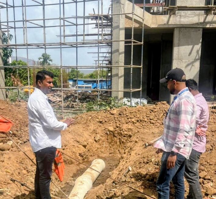 गामी बिल्डरच्या बांधकामामुळे पिसार्वे गावाचा नैसर्गिक नाला धोक्यात; माजी सरपंच नंदकुमार म्हात्रे यांचा इशारा