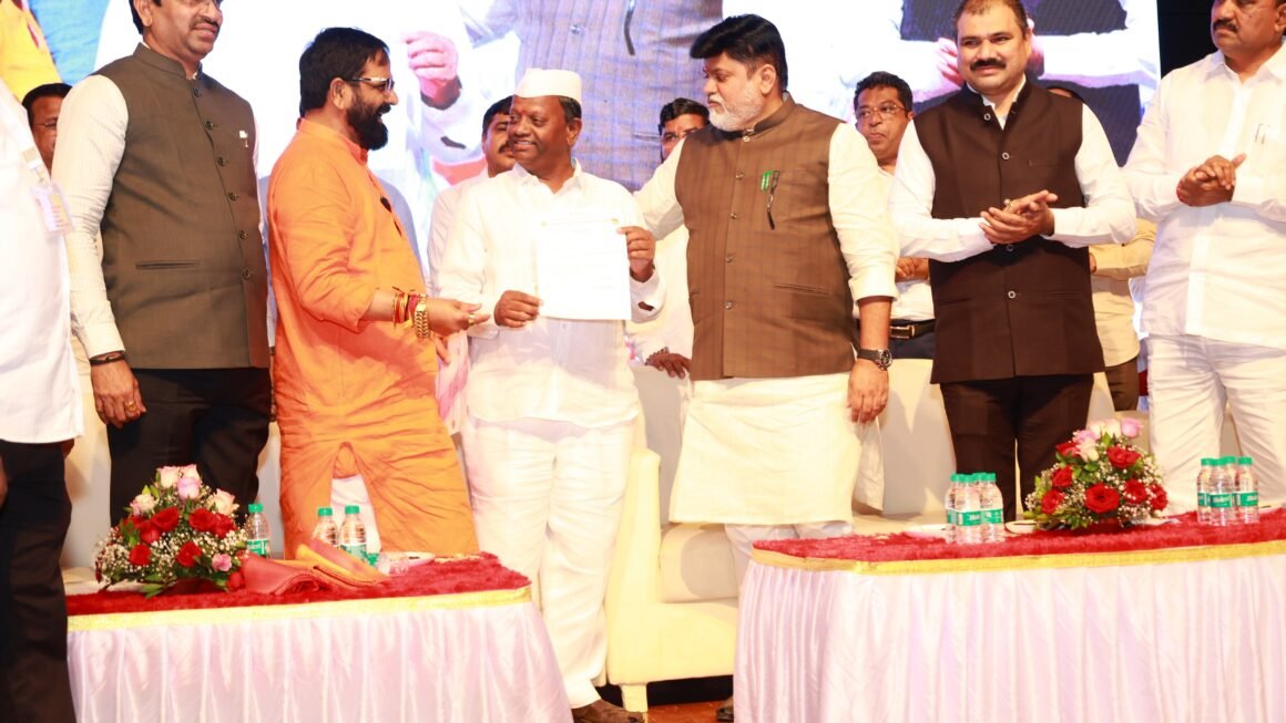 ऑल इंडिया एअरपोटर्स एव्हिएशन एम्प्लॉईज युनियनच्या उपाध्यक्षपदी बाळासाहेब नाईक यांची नियुक्ती