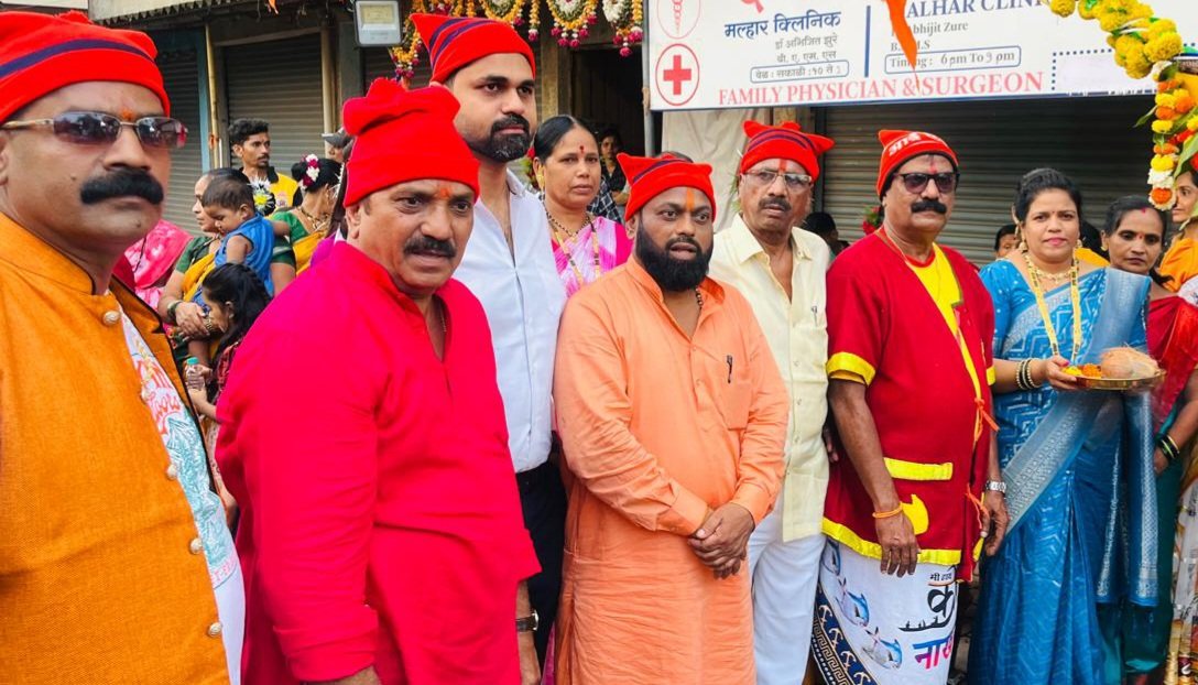 देवद येथे पारंपरिक पद्धतीने नारळी पौर्णिमा उत्साहात साजरी ; शिवसेना (उद्धव बाळासाहेब ठाकरे) पक्षाच्या पदाधिकाऱ्यांचा सहभाग