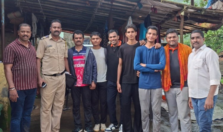 चंदेरी किल्ल्यावर रस्ता चुकलेल्या तीन तरुणांची सुखरूप सुटका
